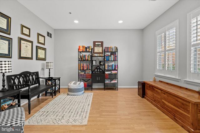 326 CAMERON STATION BLVD, Alexandria, VA 22304