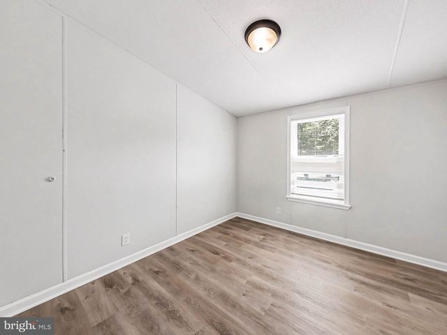 28 CASTLE CT, Stafford, VA 22554