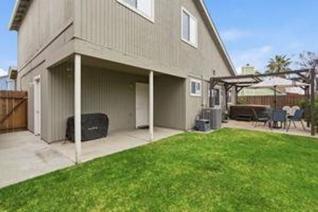 2030 Hyannis Cir, Manteca, CA 95336