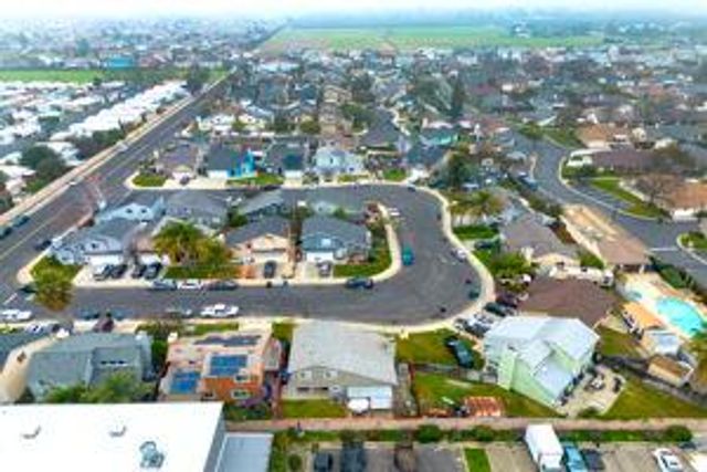 2030 Hyannis Cir, Manteca, CA 95336