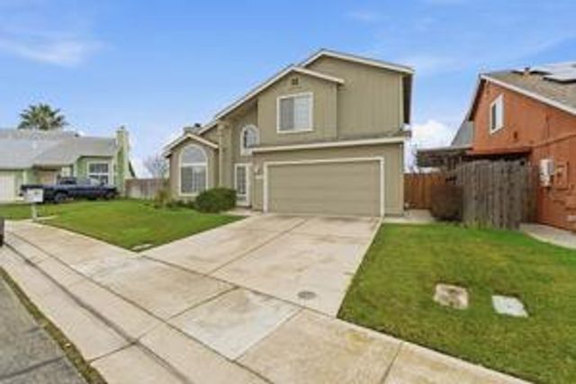 2030 Hyannis Cir, Manteca, CA 95336