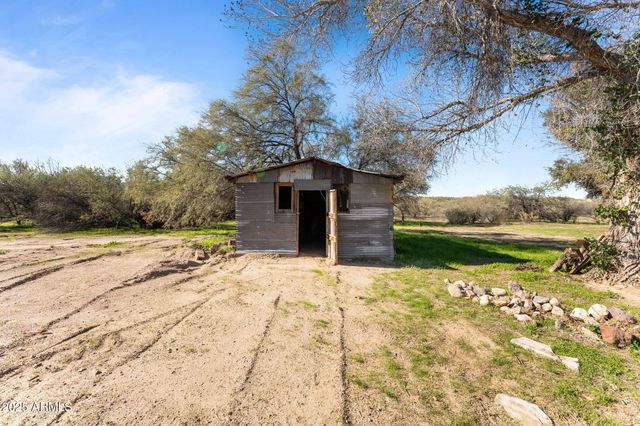 37200 S Rincon Road, Wickenburg, AZ 85390