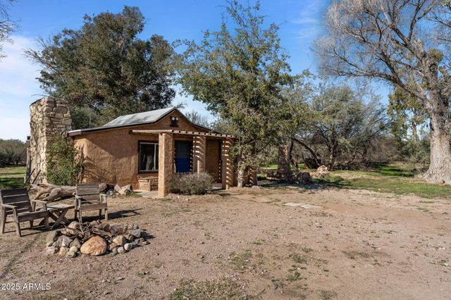 37200 S Rincon Road, Wickenburg, AZ 85390