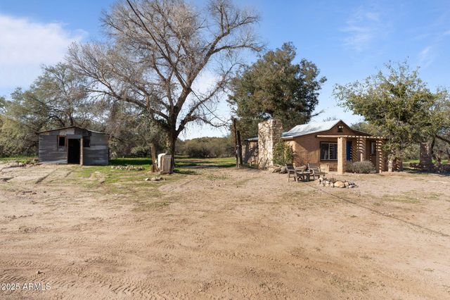 37200 S Rincon Road, Wickenburg, AZ 85390