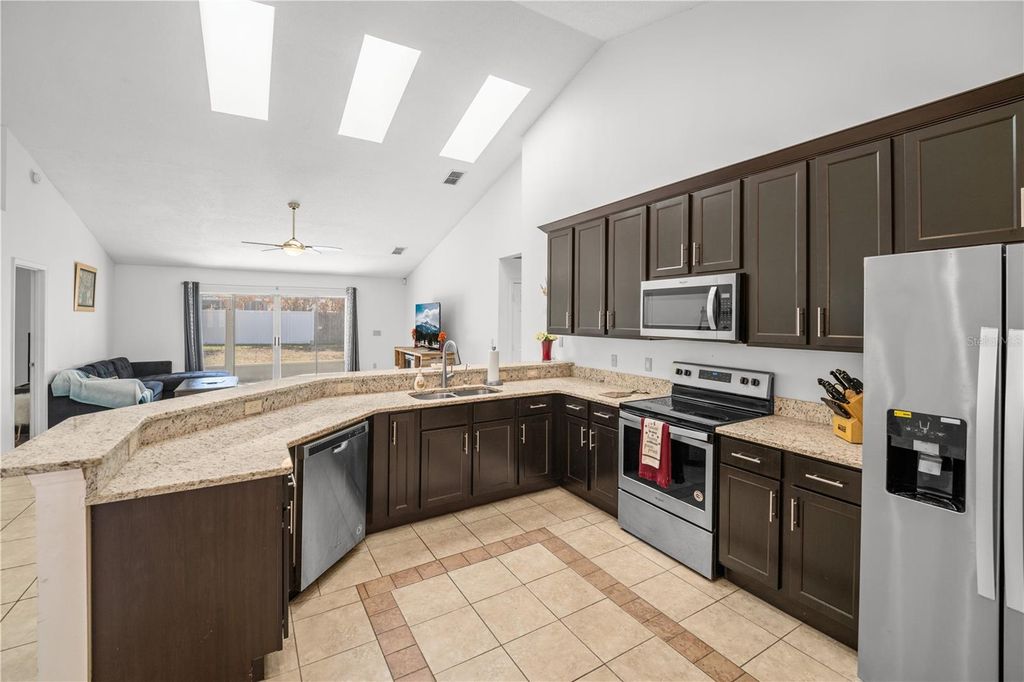 Image 5 of property listing at 12319 GRECO DRIVE, Orlando, FL 32824