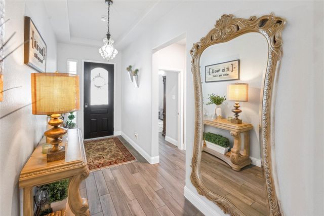 419 Barrios Bay Lane, La Porte, TX 77571