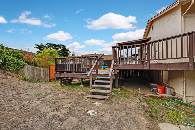 19 Elk Court, Pacifica, CA 94044