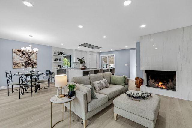 19 Elk Court, Pacifica, CA 94044