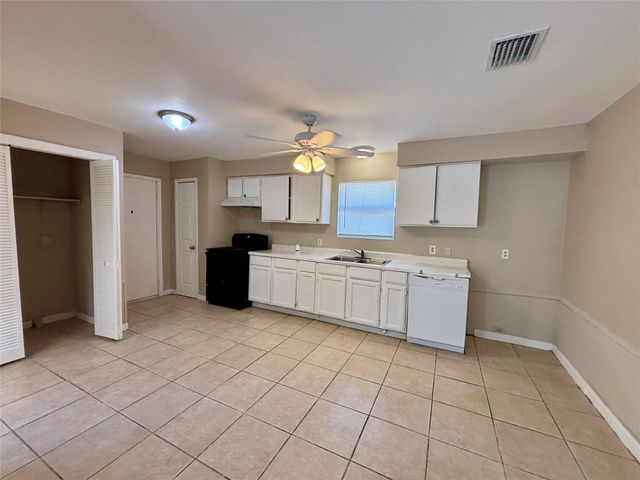 5610 Drakestone Bl, Houston, TX 77053