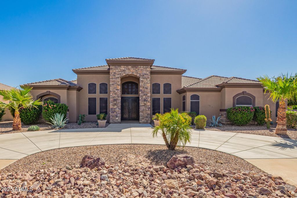 17943 W SOLANO Drive, Litchfield Park, AZ 85340