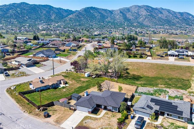 21921 Fig Court, Tehachapi, CA 93561