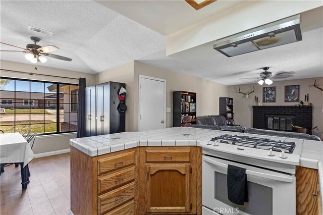 21921 Fig Court, Tehachapi, CA 93561