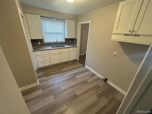 1150 Magnolia Drive, Inkster, MI 48141