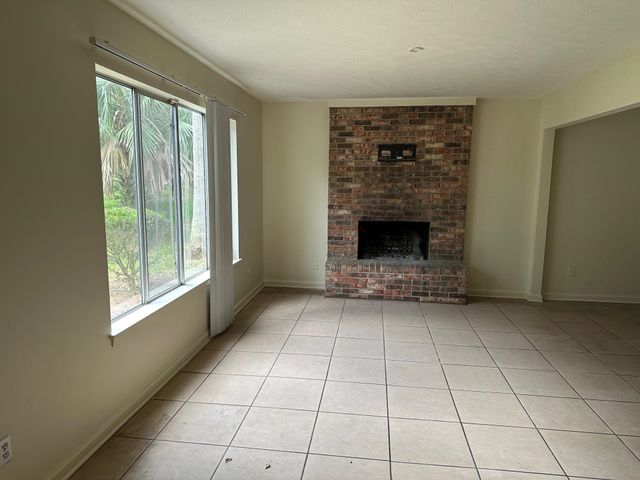 1819 SALMON Drive, Tallahassee, FL 32303