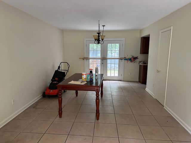 1819 SALMON Drive, Tallahassee, FL 32303