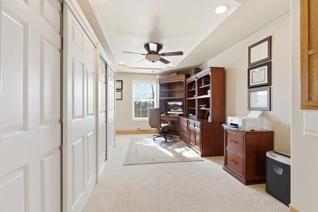 9901 Red Fox Dr, Oakdale, CA 95361