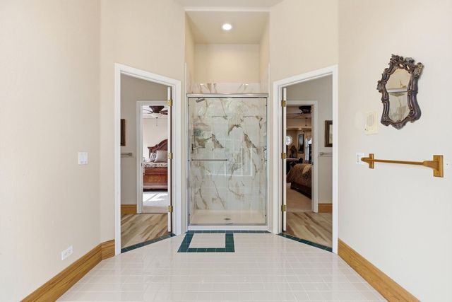 9901 Red Fox Dr, Oakdale, CA 95361