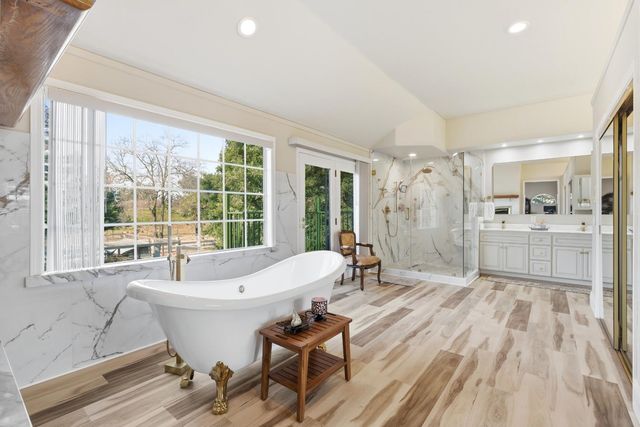 9901 Red Fox Dr, Oakdale, CA 95361