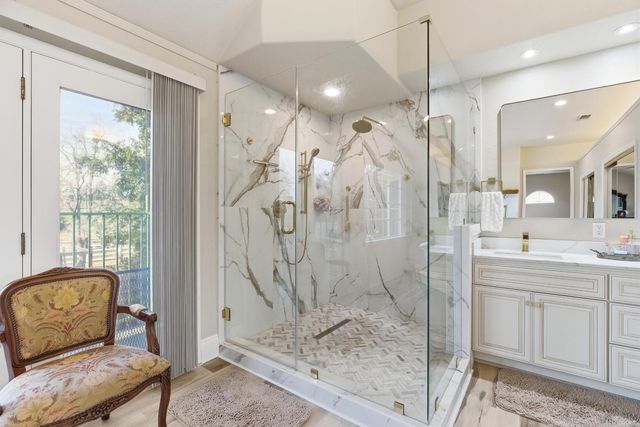 9901 Red Fox Dr, Oakdale, CA 95361