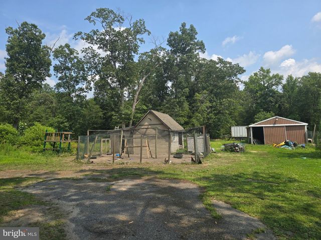 450 ALMOND RD, Pittsgrove, NJ 08318