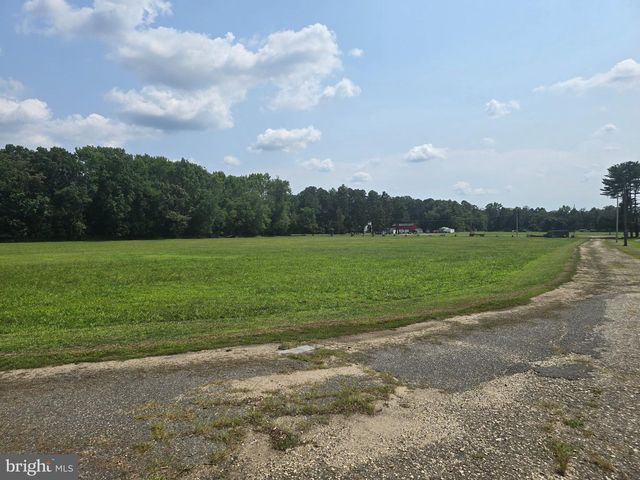 450 ALMOND RD, Pittsgrove, NJ 08318