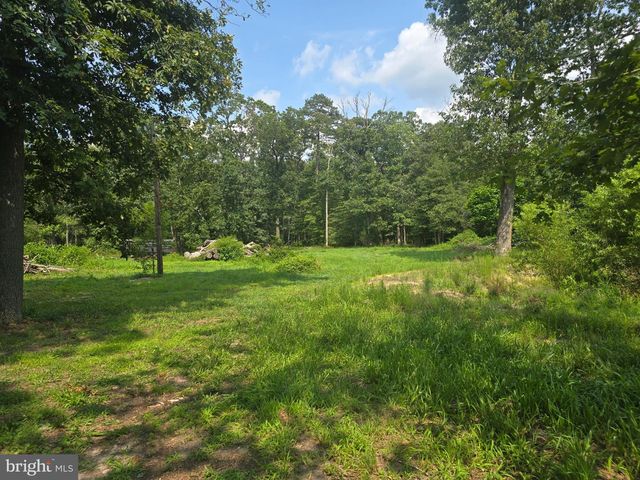 450 ALMOND RD, Pittsgrove, NJ 08318