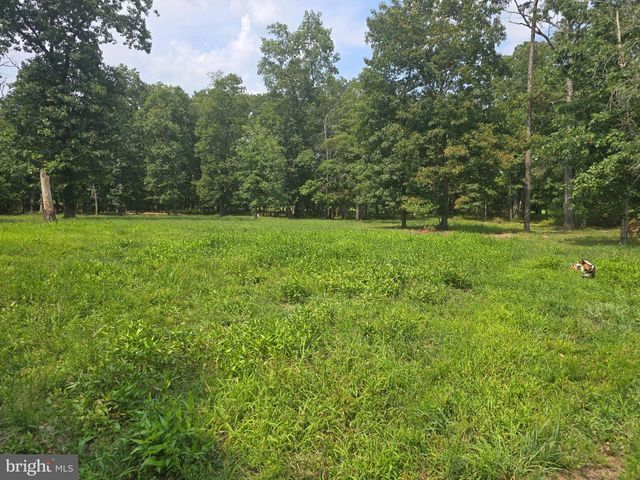 450 ALMOND RD, Pittsgrove, NJ 08318