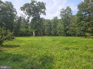 450 ALMOND RD, Pittsgrove, NJ 08318