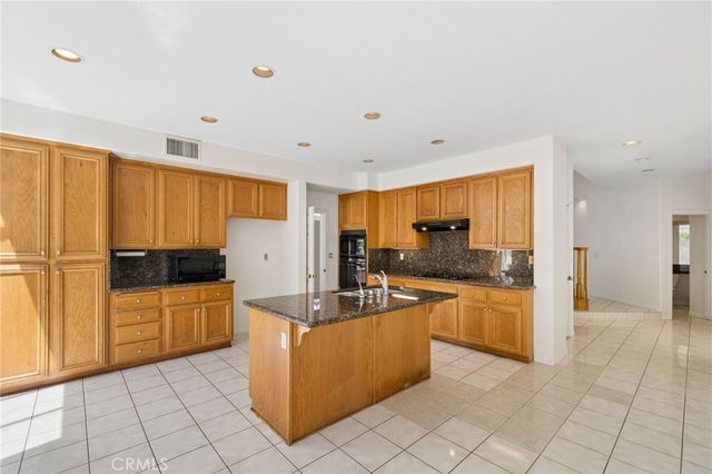 9935 Ravenna Way, Cypress, CA 90630