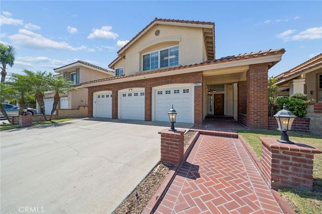 9935 Ravenna Way, Cypress, CA 90630