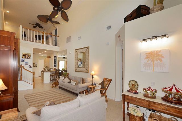 1915 Bridgepointe Circle 39, Vero Beach, FL 32967