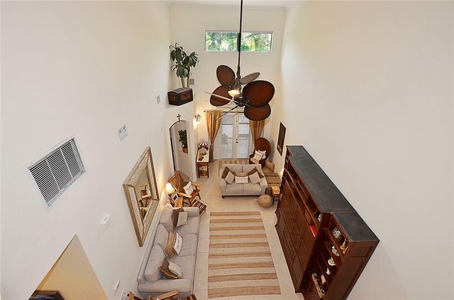 1915 Bridgepointe Circle 39, Vero Beach, FL 32967