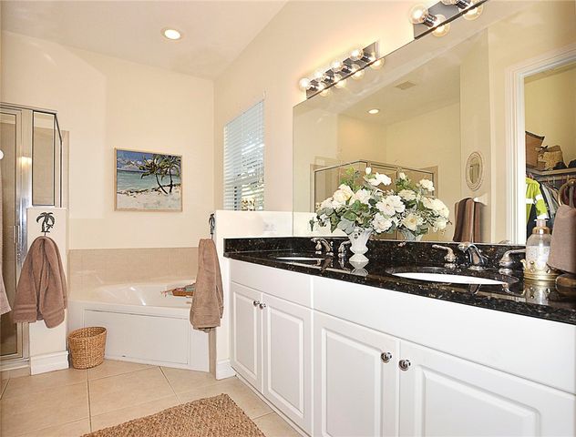 1915 Bridgepointe Circle 39, Vero Beach, FL 32967