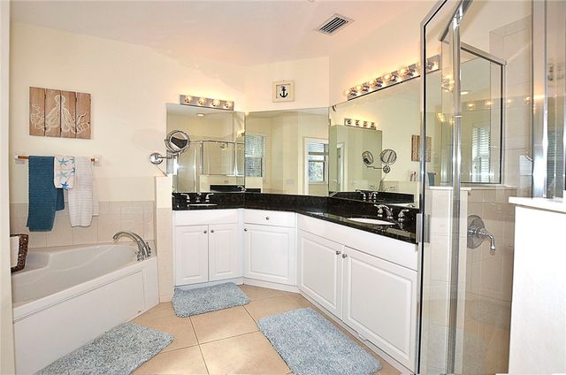 1915 Bridgepointe Circle 39, Vero Beach, FL 32967