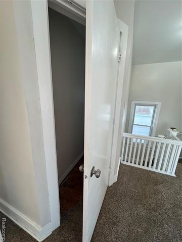 7417 Hanover Street, Detroit, MI 48206