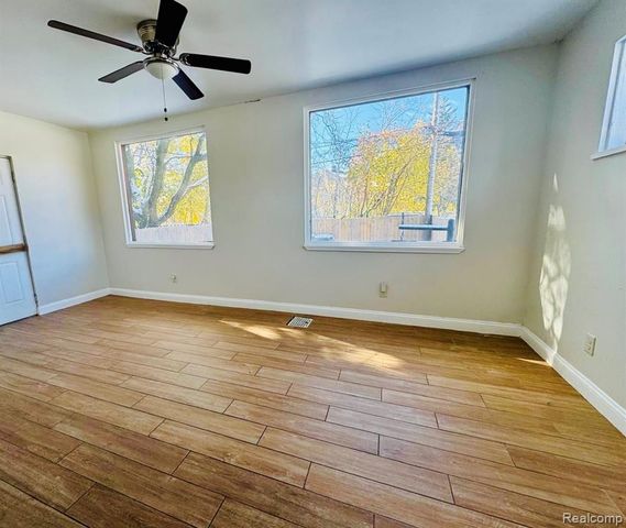 7417 Hanover Street, Detroit, MI 48206