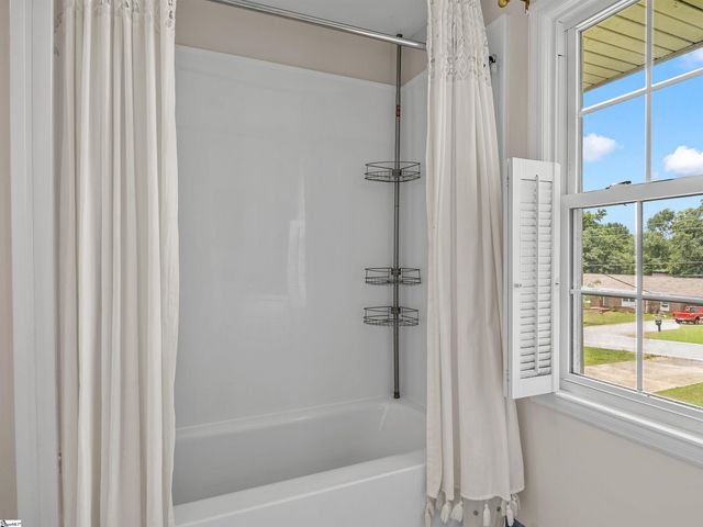 230 Anita Drive, Spartanburg, SC 29302