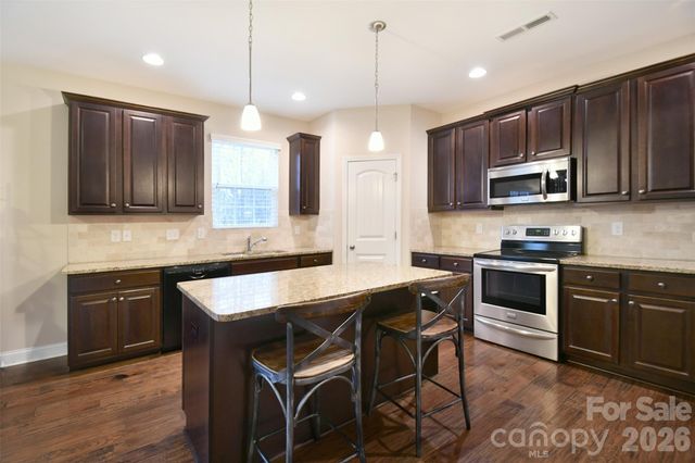 2619 Able Glen Court, Charlotte, NC 28214