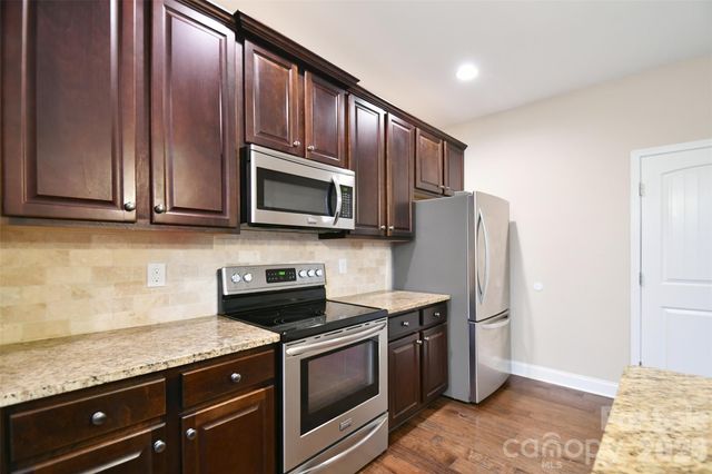 2619 Able Glen Court, Charlotte, NC 28214