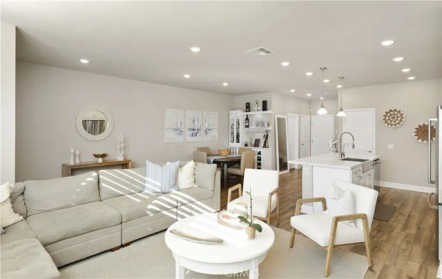 19239 Tideline Court, Huntington Beach, CA 92648