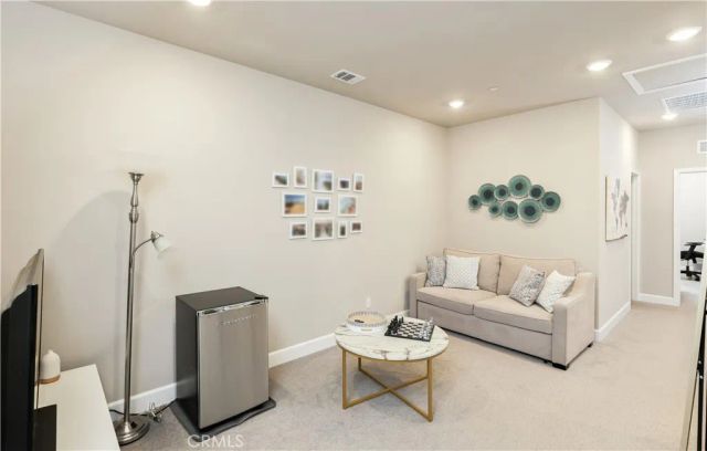 19239 Tideline Court, Huntington Beach, CA 92648