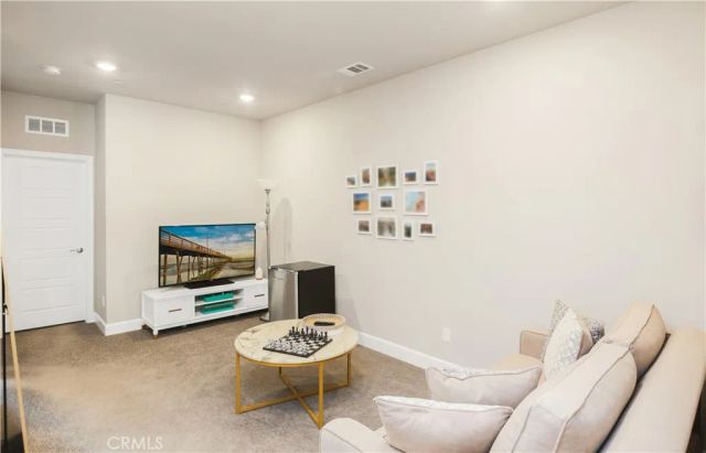 19239 Tideline Court, Huntington Beach, CA 92648