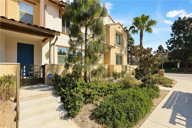 19239 Tideline Court, Huntington Beach, CA 92648