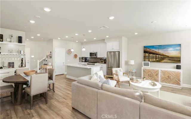 19239 Tideline Court, Huntington Beach, CA 92648