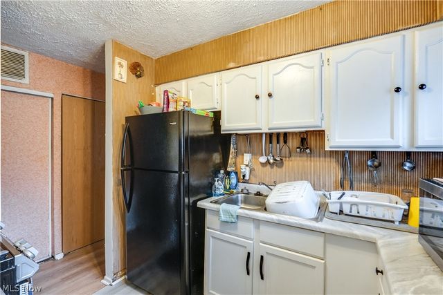 1793 Wakefield Drive, Akron, OH 44320