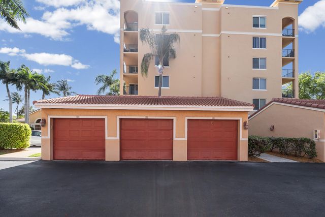 1200 Scotia Drive 403, Hypoluxo, FL 33462