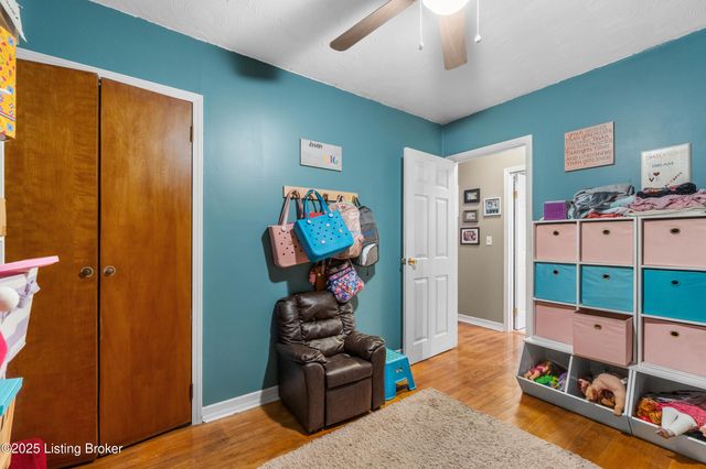 241 Northview Dr, Shepherdsville, KY 40165