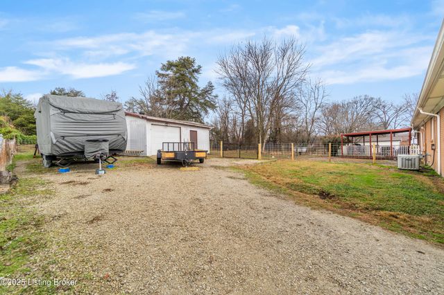 241 Northview Dr, Shepherdsville, KY 40165