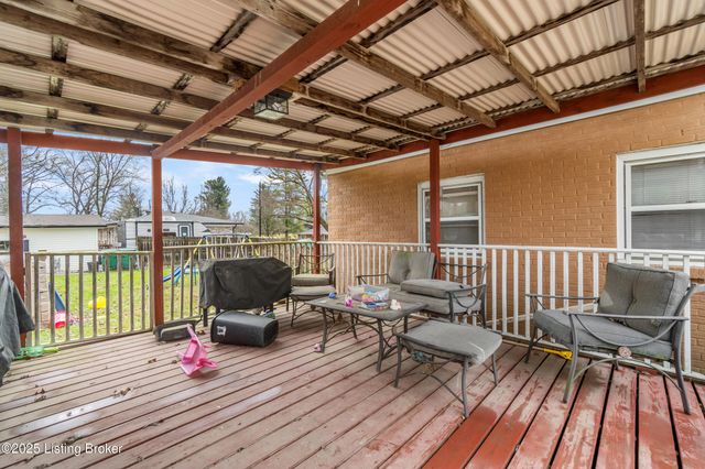 241 Northview Dr, Shepherdsville, KY 40165