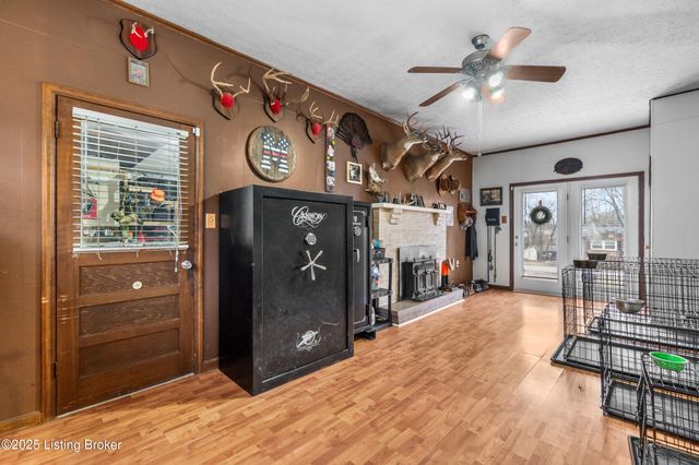 241 Northview Dr, Shepherdsville, KY 40165